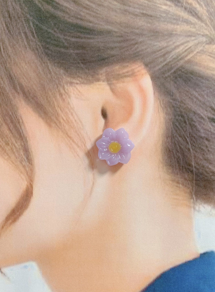 ハンドメイド シンプルなフラワーピアス