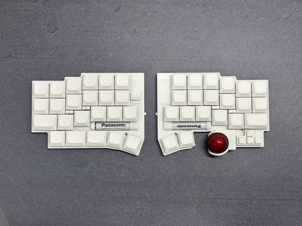 DYA Dash トラックボール・タッチセンサー付き無線分割キーボードキット