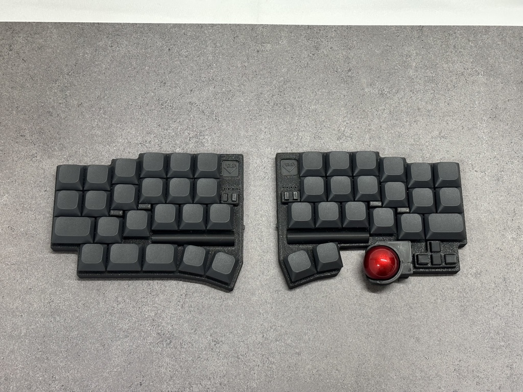 DYA Dash トラックボール・タッチセンサー付き無線分割キーボードキット