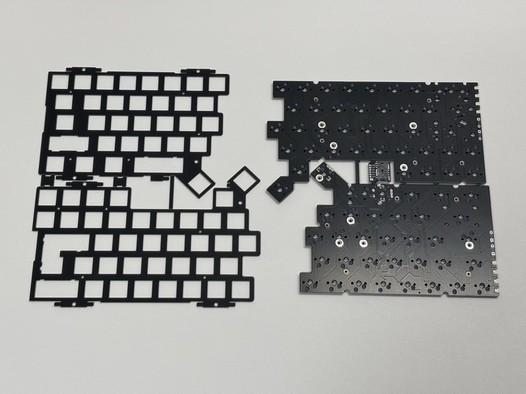 DYA2 トラックボール・タッチセンサー付き無線分割キーボードキット