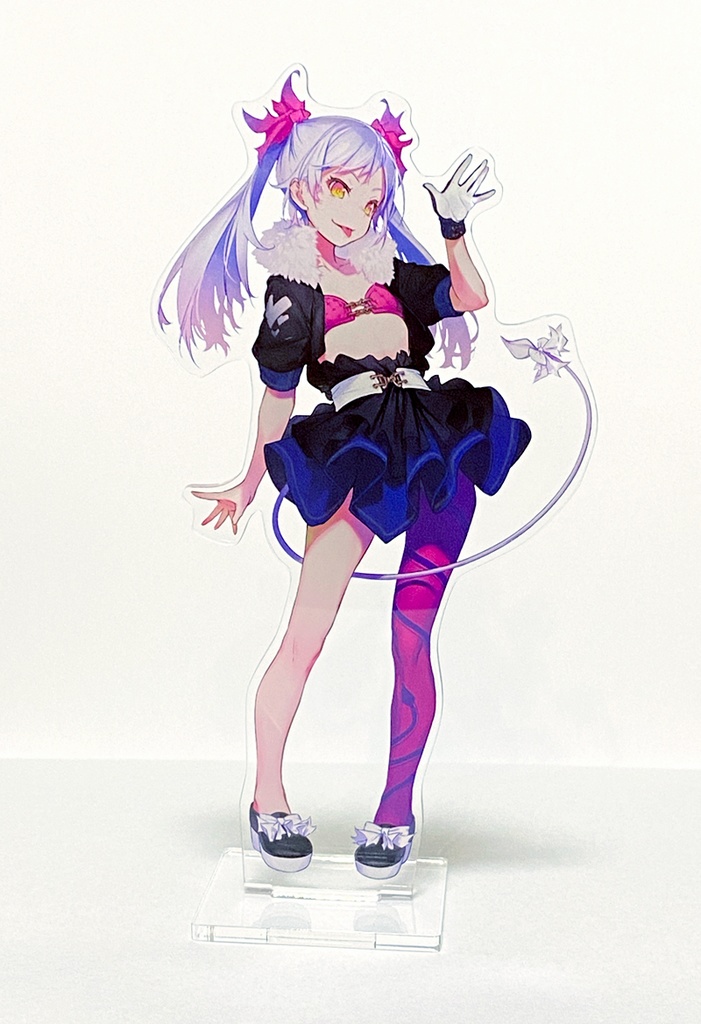 朔魔ラヴィアクリルフィギュア