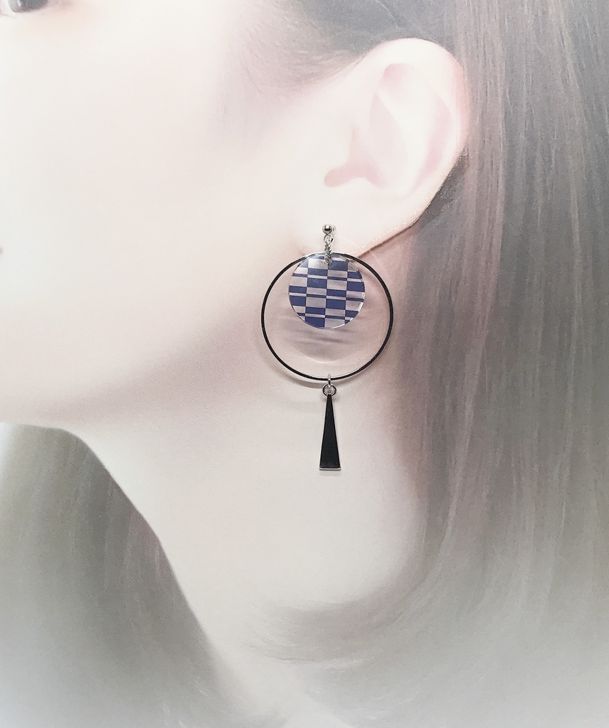 (片耳用)市松模様フープイヤリング*ピアス*