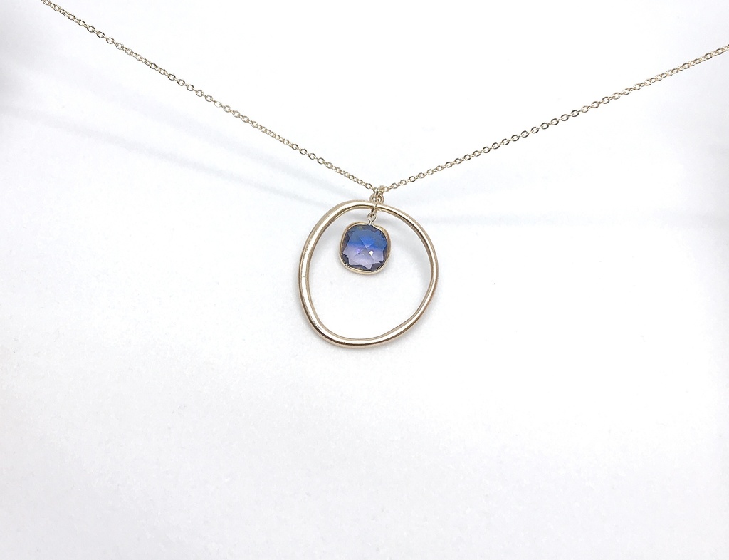 満月としずく ネックレス