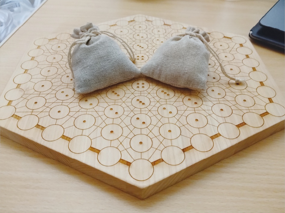 ゴモクロク木製盤