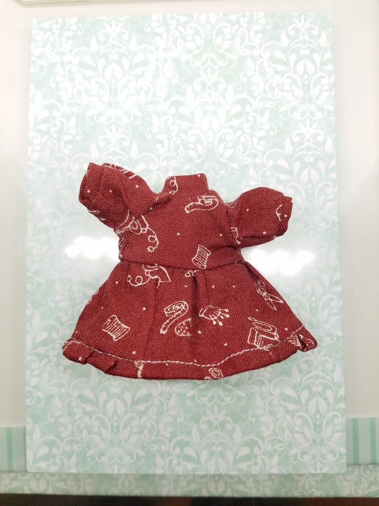 ふわふわワンピース赤