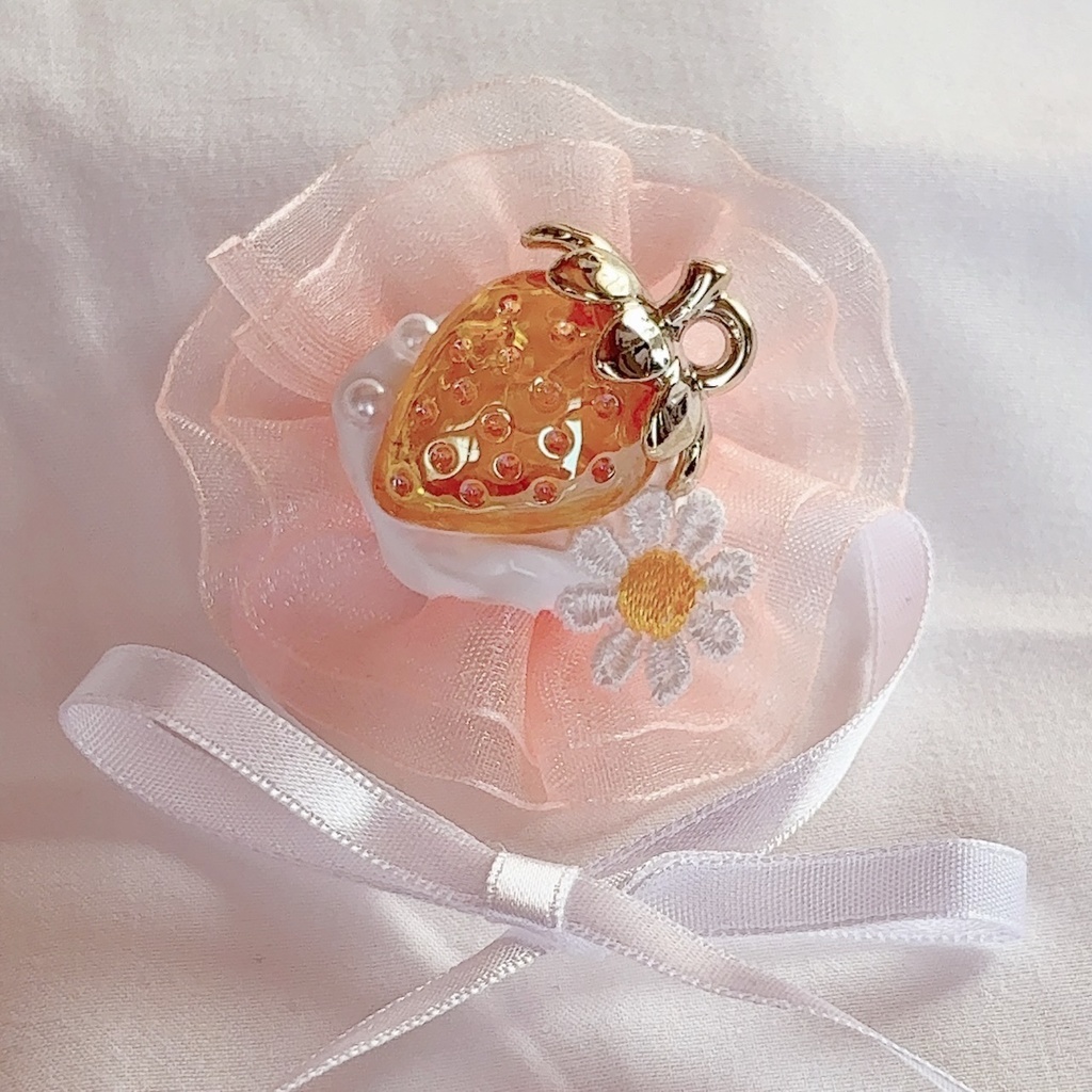 🍓✨いちごとホイップクリームのヘッドドレス𓂃𓈒𓏸🍰