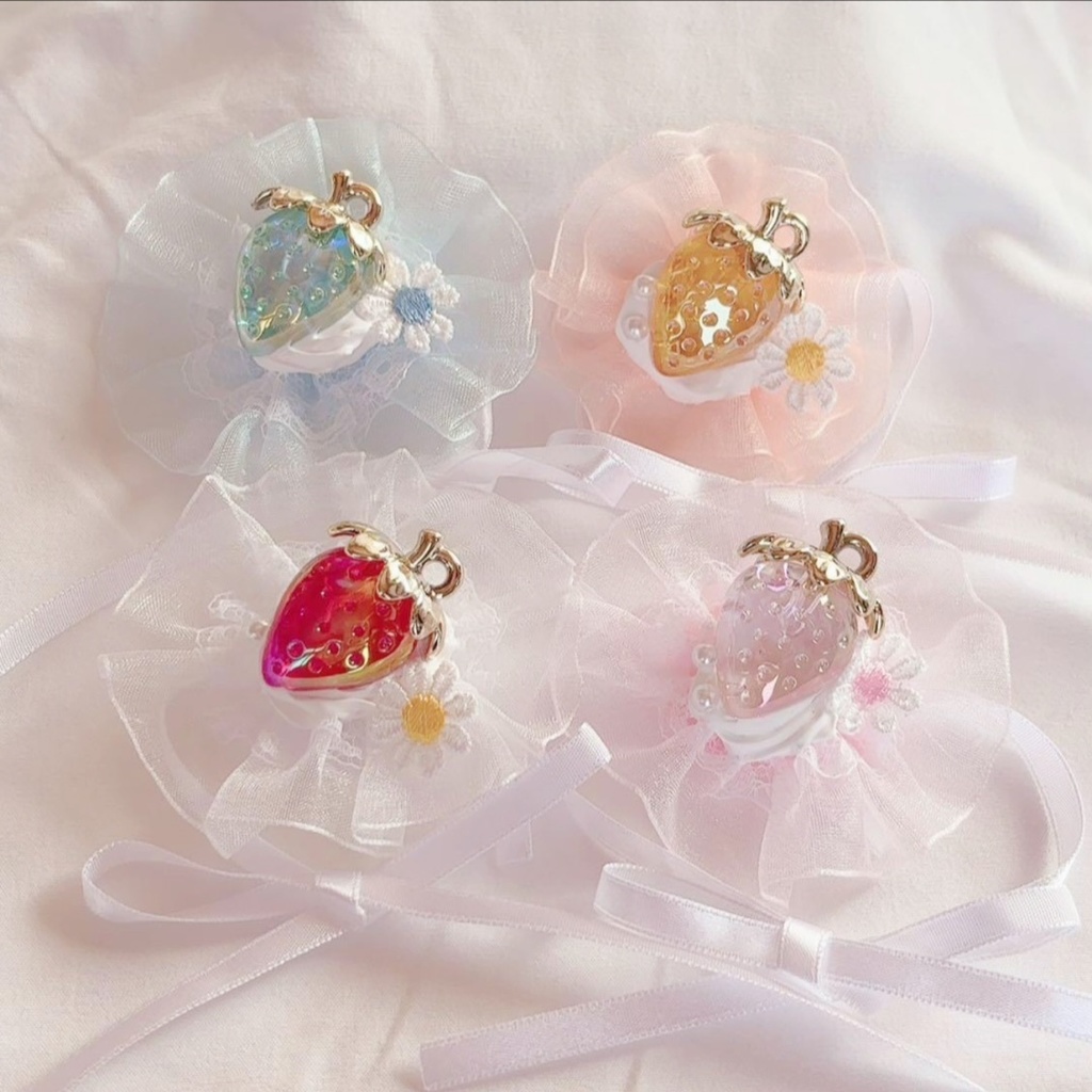 🍓✨いちごとホイップクリームのヘッドドレス𓂃𓈒𓏸🍰