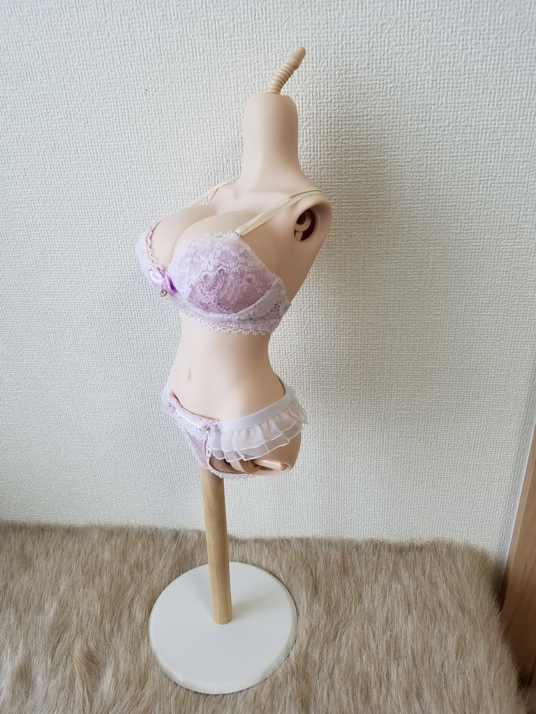 DD寄せ胸Lsize推奨 NO.3（ピーチパイも可能とのこと）