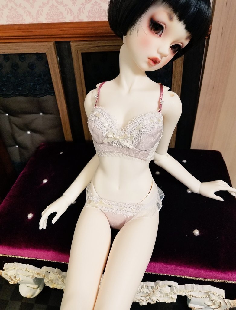 ランジェリーセット　薄ピンクシルク＋白サテンリボン