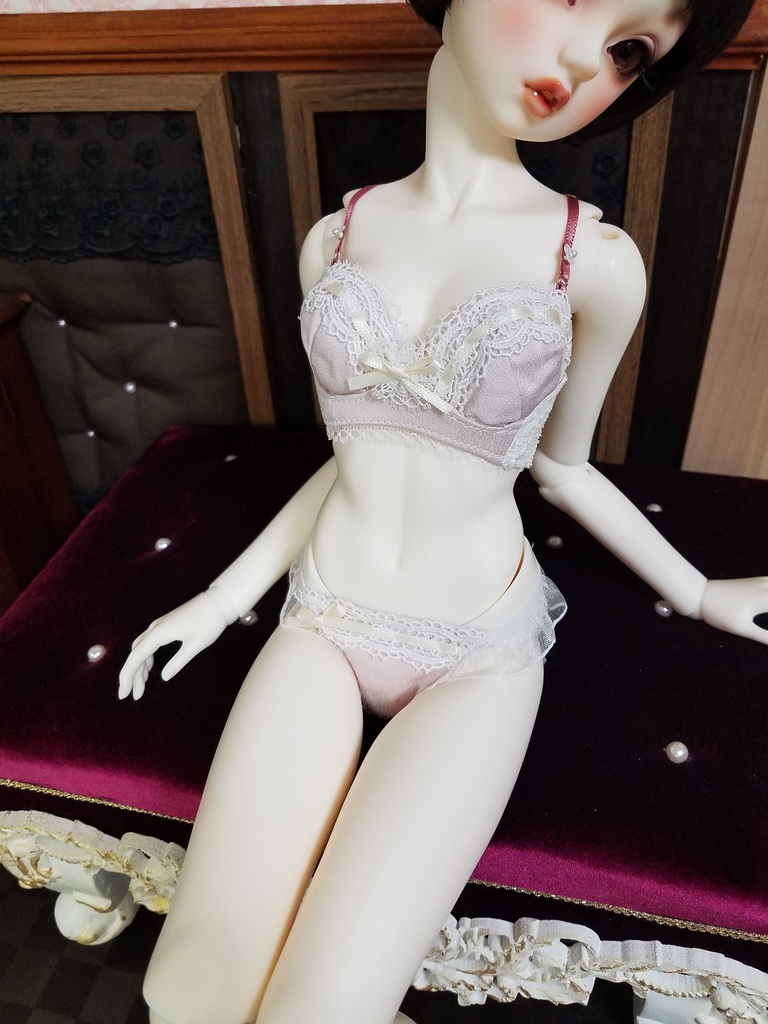 ランジェリーセット　薄ピンクシルク＋白サテンリボン