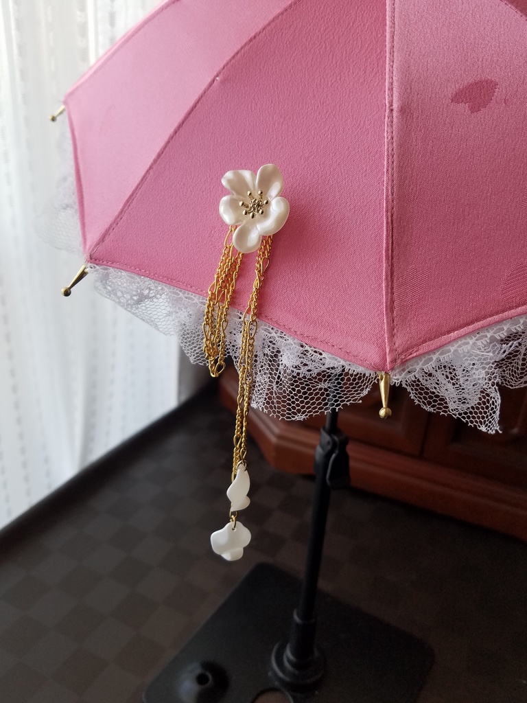 C:桜色のパラソル　桜ボタンと花びら＋収納袋付き