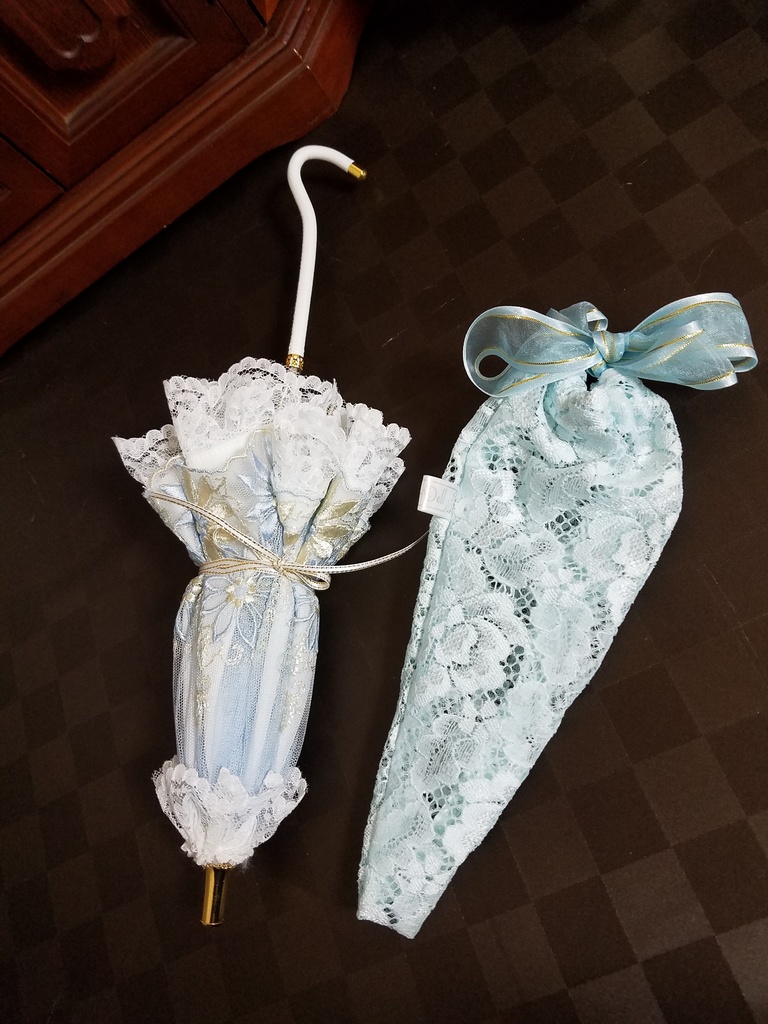 D:刺繍レースパラソル　水色＋収納袋付き