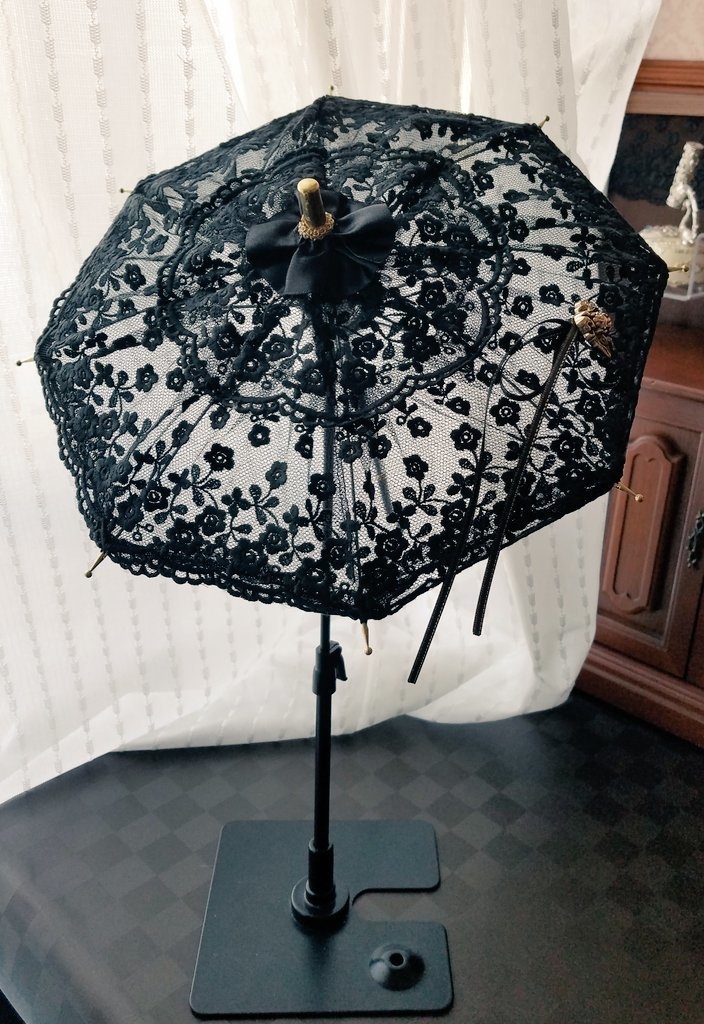 E:黒レース花刺繍　天使のボタン　＋収納袋付き