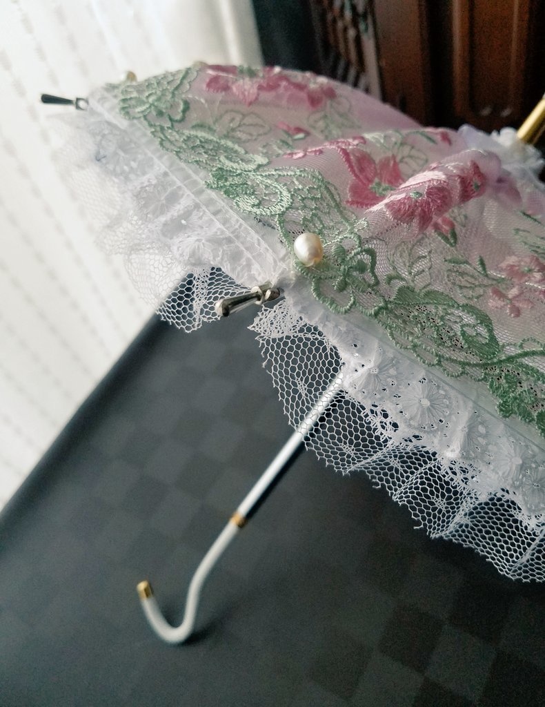 豪華な刺繍レース　淡水パール使用　