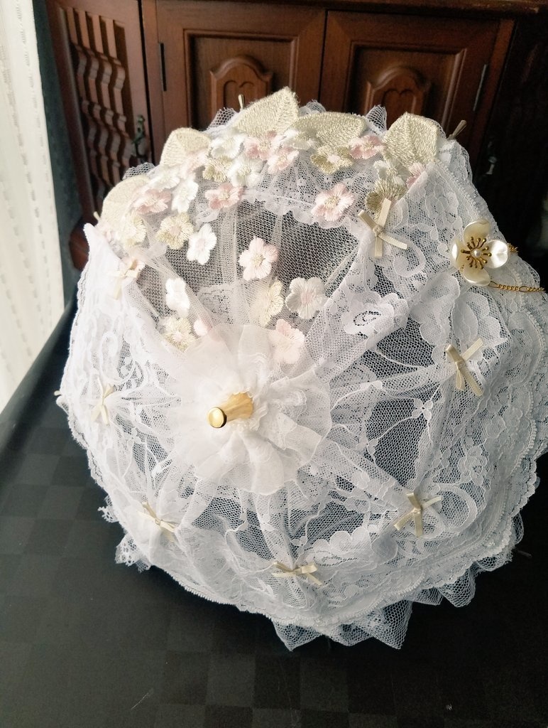 白レース＋刺繍チュールレース　透け感ありチュールレースベース　　