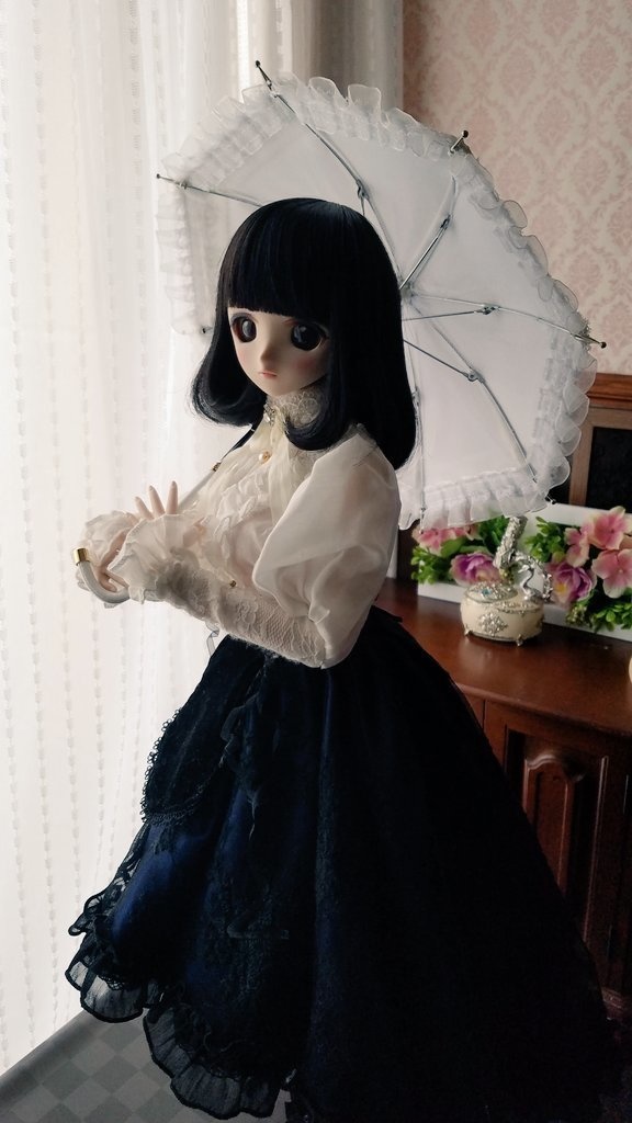 オフホワイト　シルク生地＋白薔薇の刺繍レース　リボンパラソル