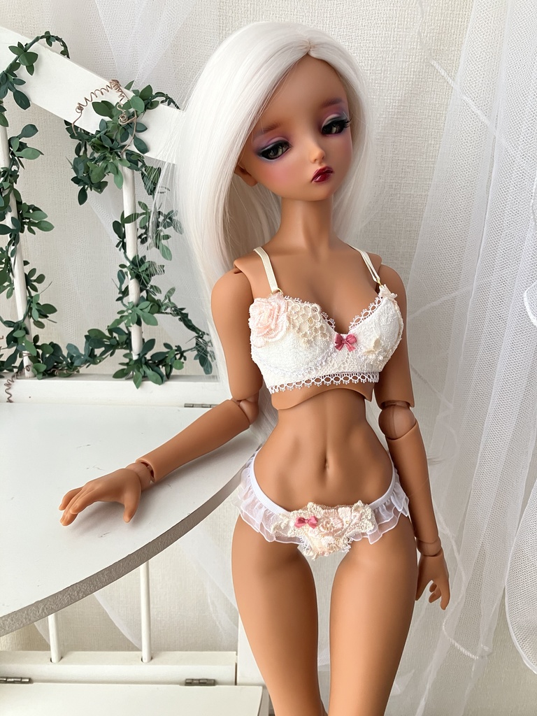 Ａ：薔薇のランジェリーセット　size要指定　DD（Ⅿ胸）・ＳＤｇｒ・ＳＤ１６・MyouDoll６０㎝