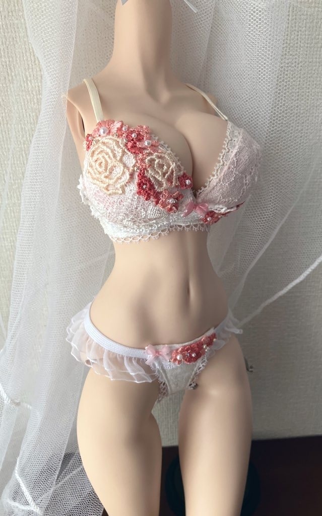 DDDY専用ランジェリーセット　F：ピンクの薔薇ブレード: