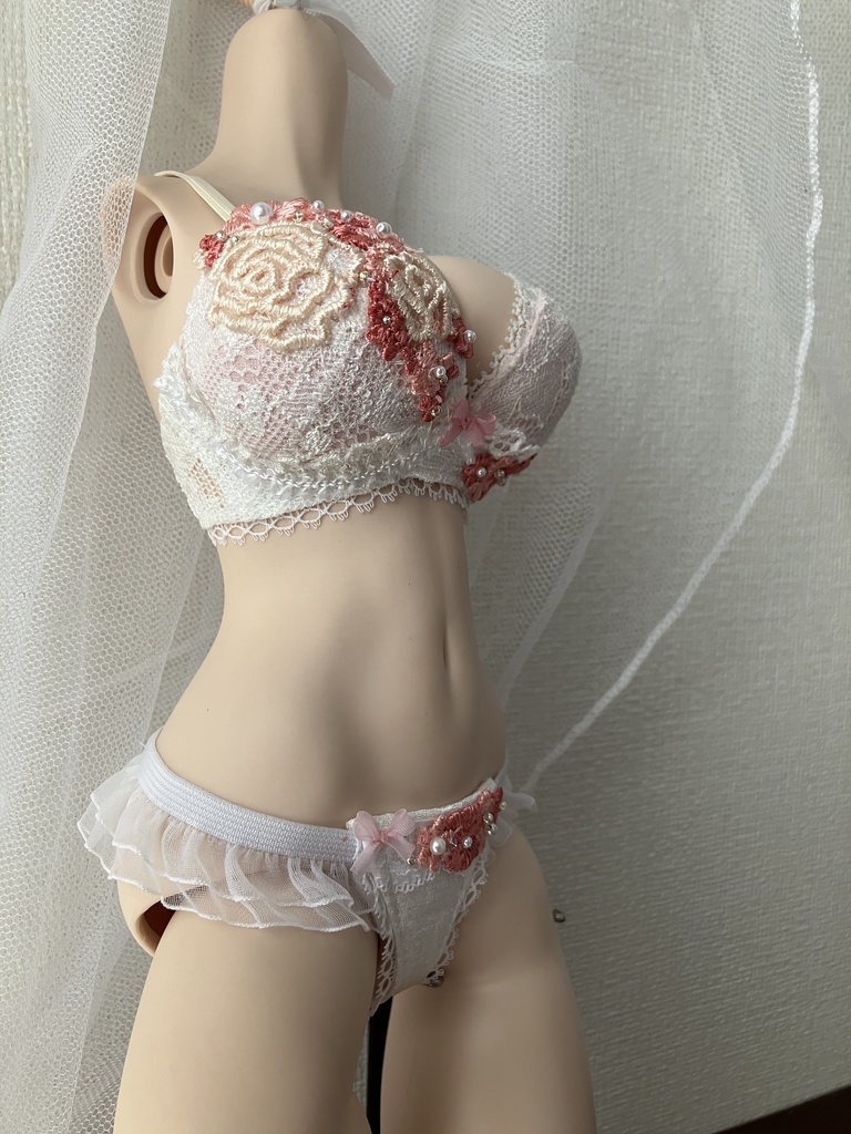 DDDY専用ランジェリーセット　F：ピンクの薔薇ブレード: