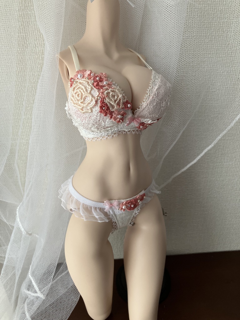 DDDY専用ランジェリーセット　F：ピンクの薔薇ブレード:
