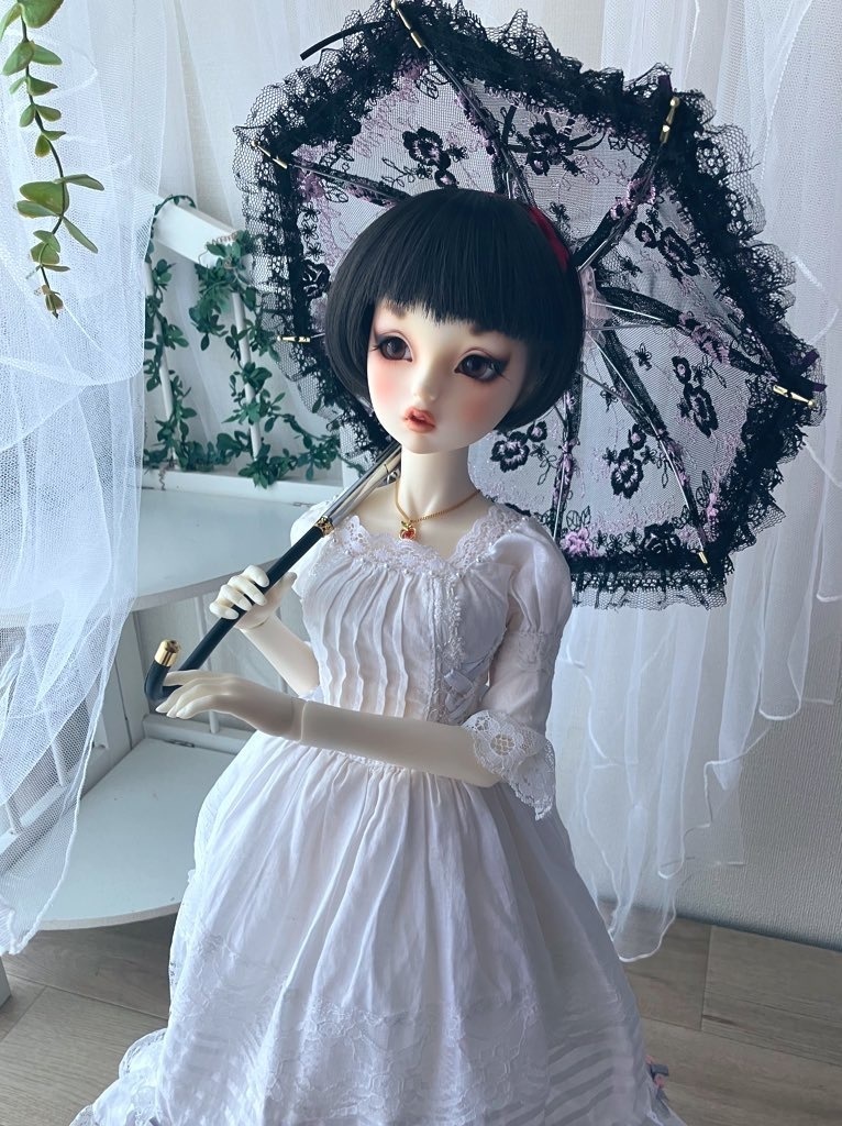 レースパラソル　黒紫のレース　ふちは黒レース