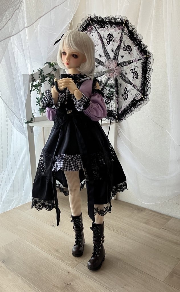 レースパラソル　黒紫のレース　ふちは黒レース