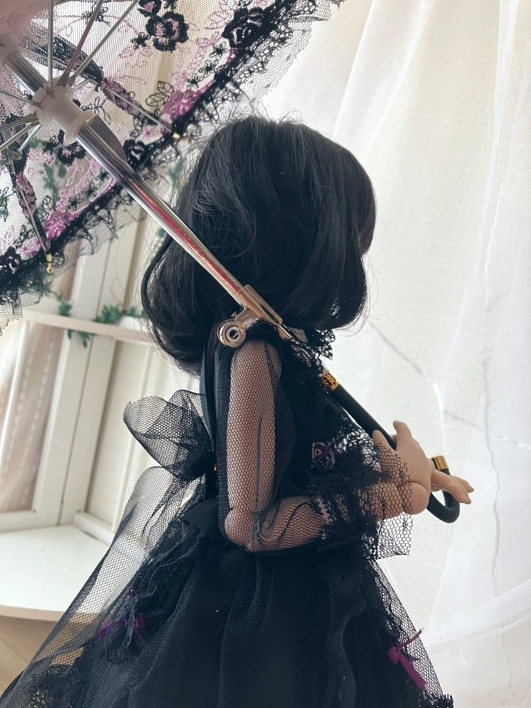 レースパラソル　黒紫のレース　ふちは黒レース
