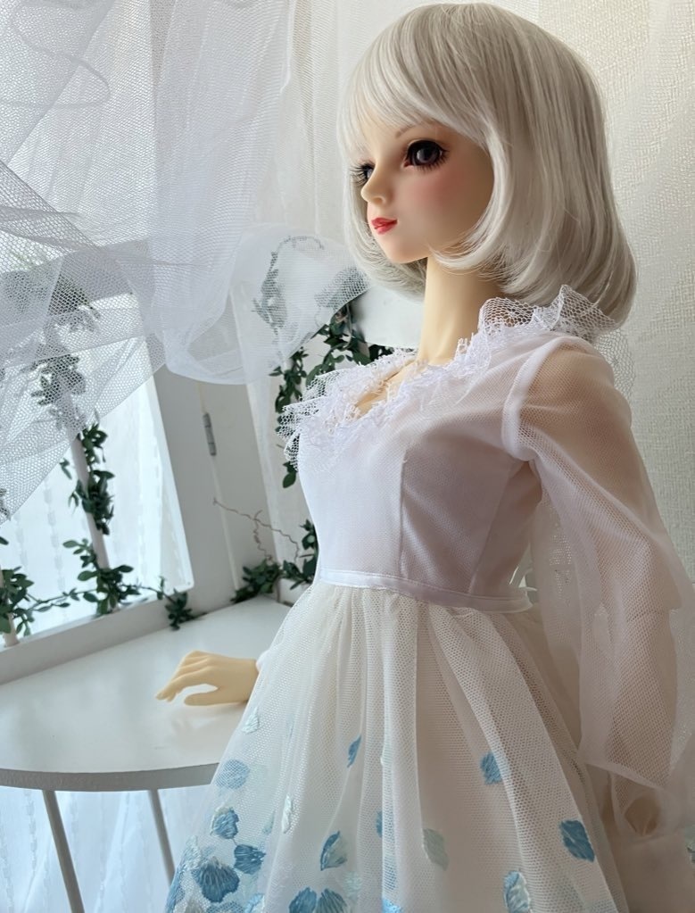 ＳＤ１６.ＤＤＤＹ　花びらワンピース　水色花びら＋パニエ