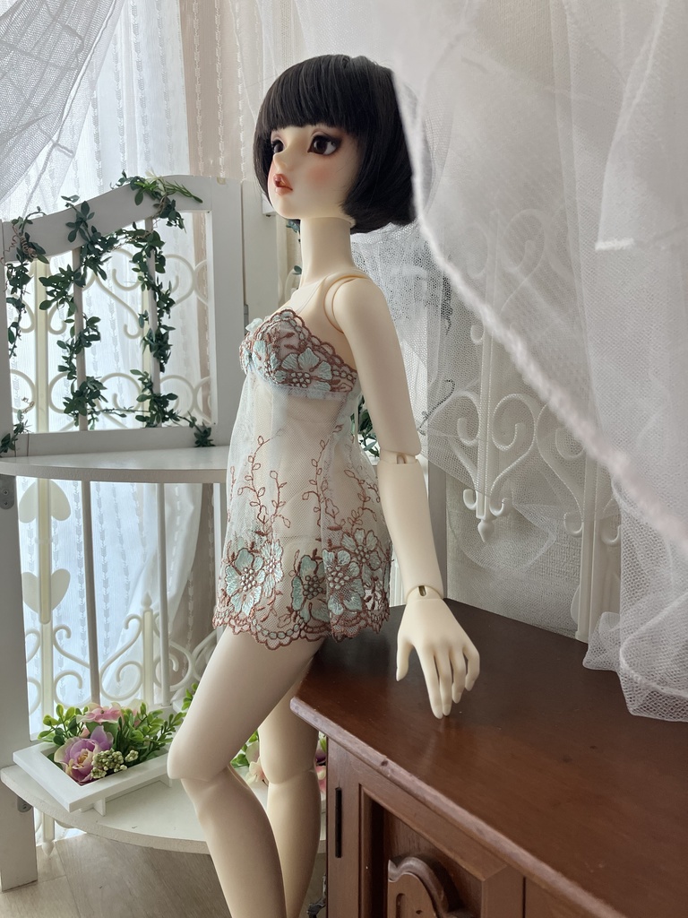 推奨サイズ：DD（M胸）SD13からSD16 　SDgr　スリップドレス　水色花刺繍
