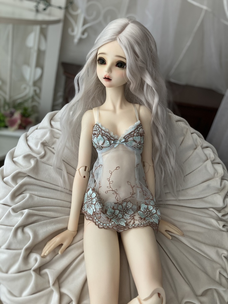 推奨サイズ：DD（M胸）SD13からSD16 　SDgr　スリップドレス　水色花刺繍