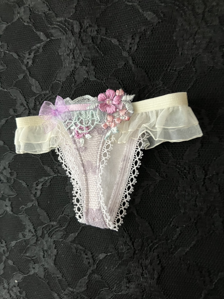 ６０㎝クラスフリーサイズ　ショーツ単品　紫×緑　B:紫の小花がメインのVer