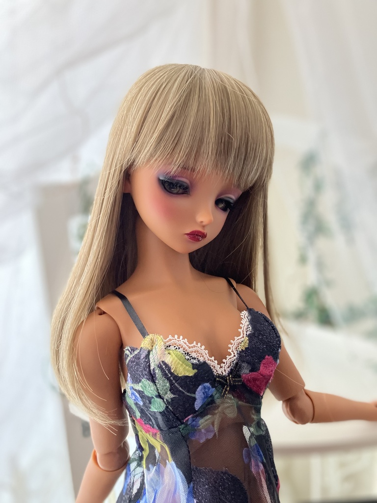 黒ベースカラフルな花柄　スリップドレス　DD M胸推奨　フリーサイズ　