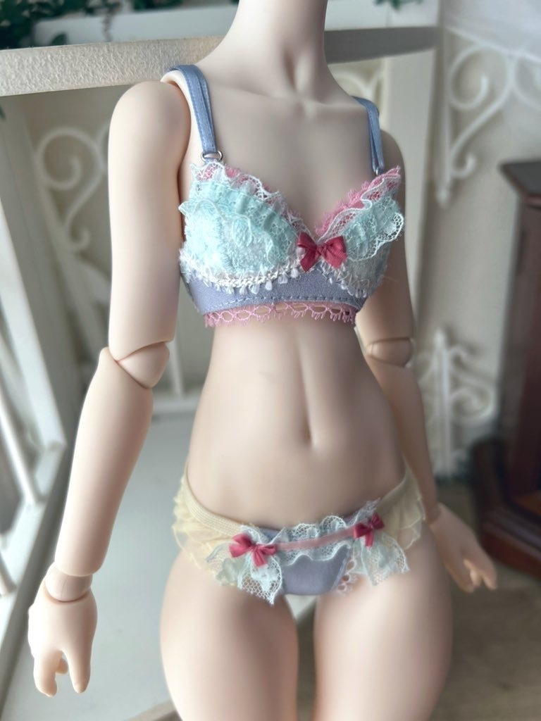 MDD　ランジェリーセット　水色と差し色ピンク　S/M胸用