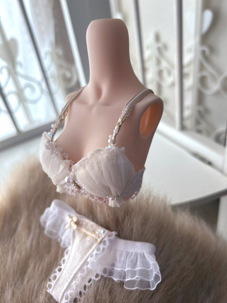 MDD　貝殻ランジェリー　即納　オフホワイト