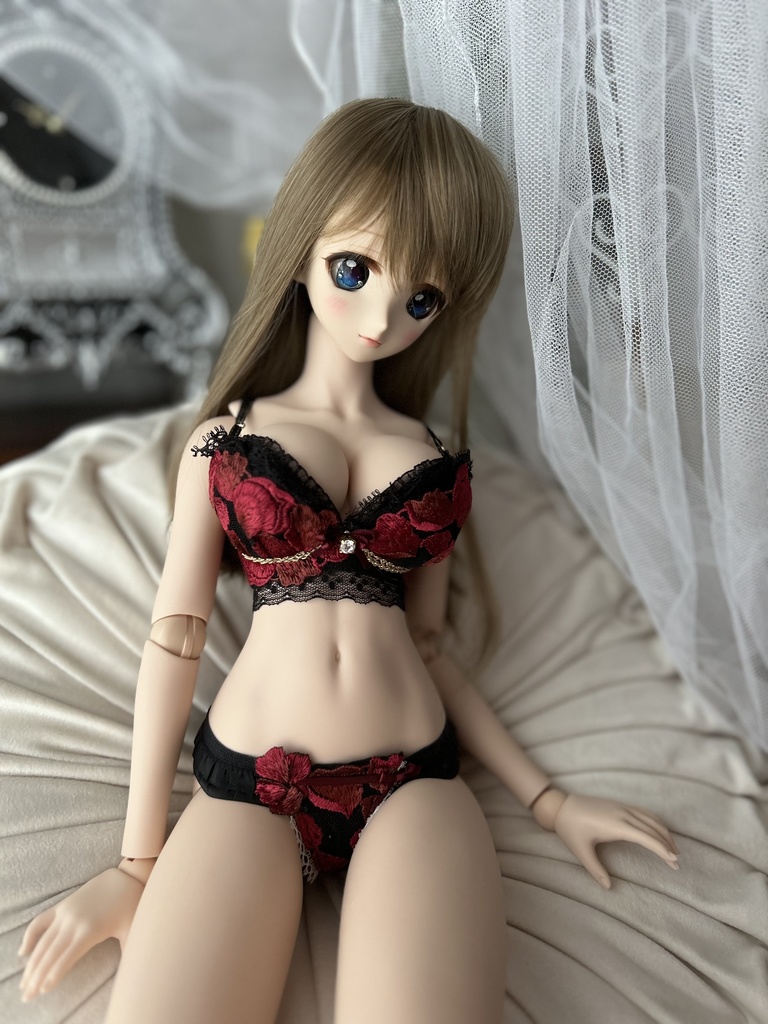 DDDY 　薔薇のランジェリーセット　B　スクエア