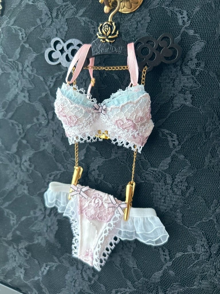  MDD　S胸・M胸　ランジェリーセット　水色＋ピンクレース＋黒ふちリボン