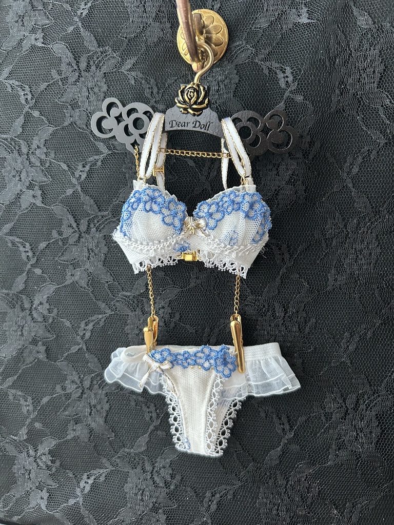 MDD　S胸・M胸　ランジェリーセット　シロベース青い小花＋星のチャーム　C