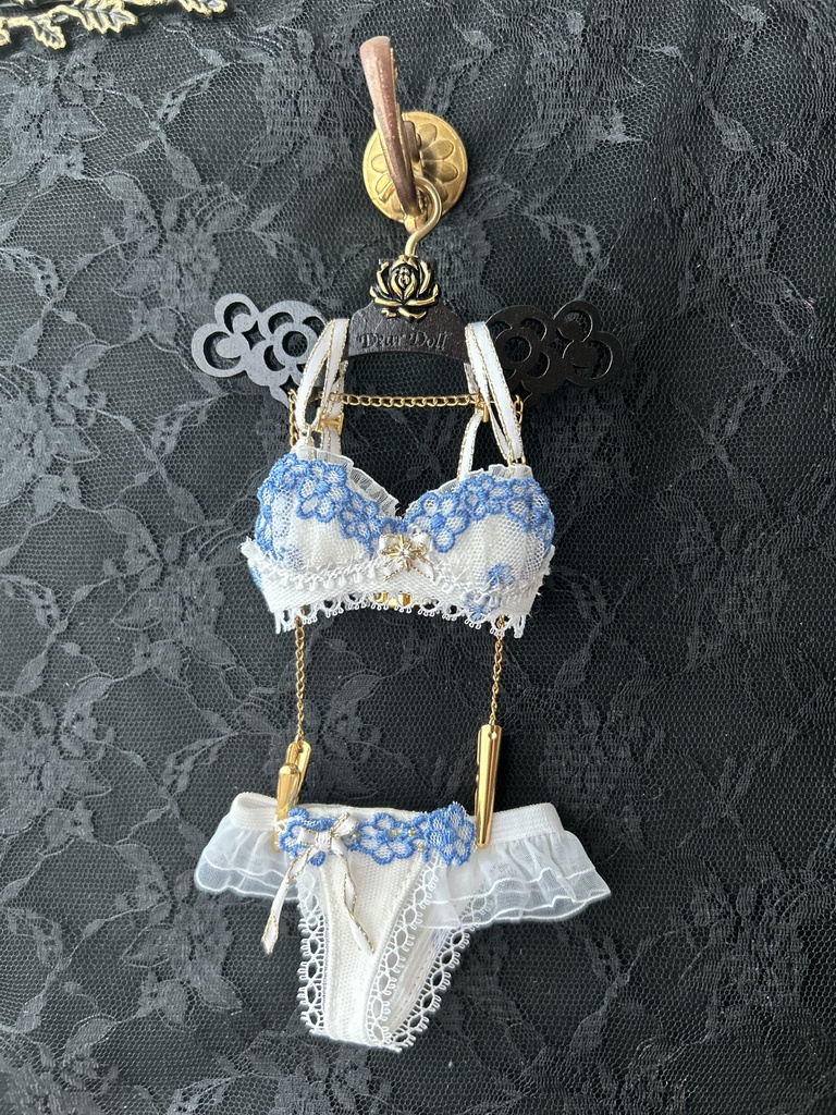 MDD　S胸・M胸　ランジェリーセット　シロベース青い小花＋星のチャーム　B