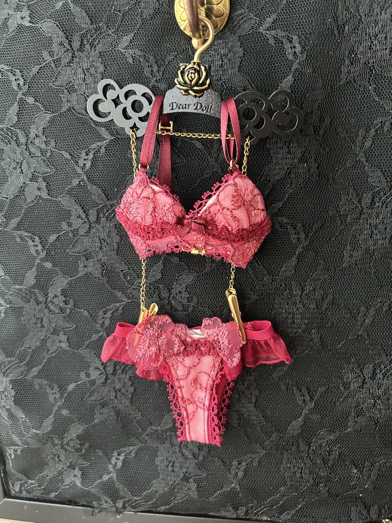  MDD　S胸・M胸　ランジェリーセット アンダーが赤レース　A