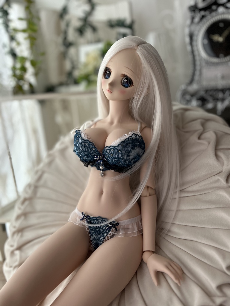 DDDY  L胸・寄せ胸Ok　青レースランジェリーセット