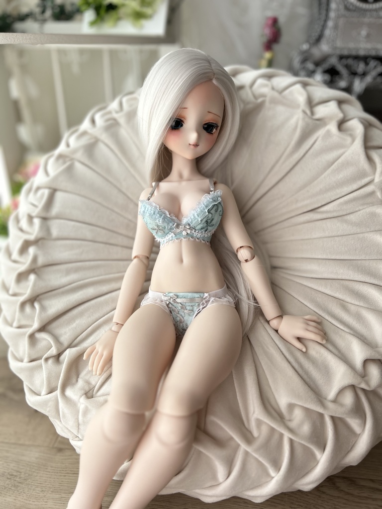 MDD  L胸　ライトグリーン　シルバーサテンリボン