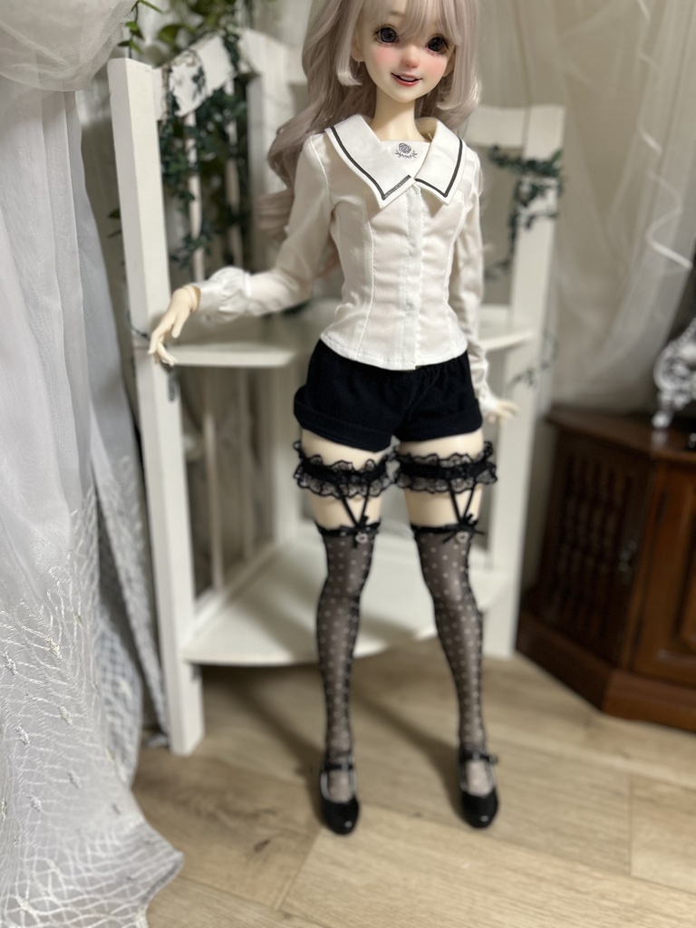 ビジュー付きハート・ガータ付き　黒　 ニーハイストッキング【AsleepEidolon ・ 軟綿体・1/3 専用】