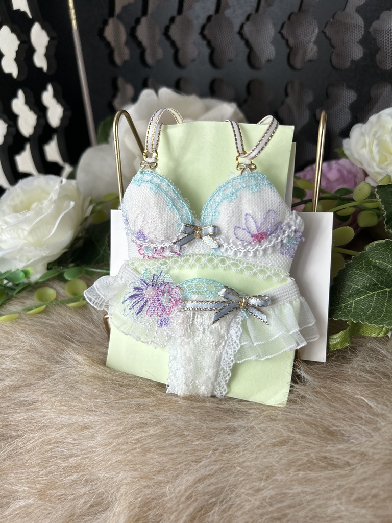 MDD M胸　水色の縁飾り　ランジェリーセット