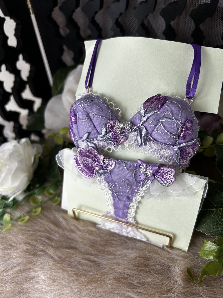 DD M胸　紫刺繍花のランジェリーセット  肩紐・紫