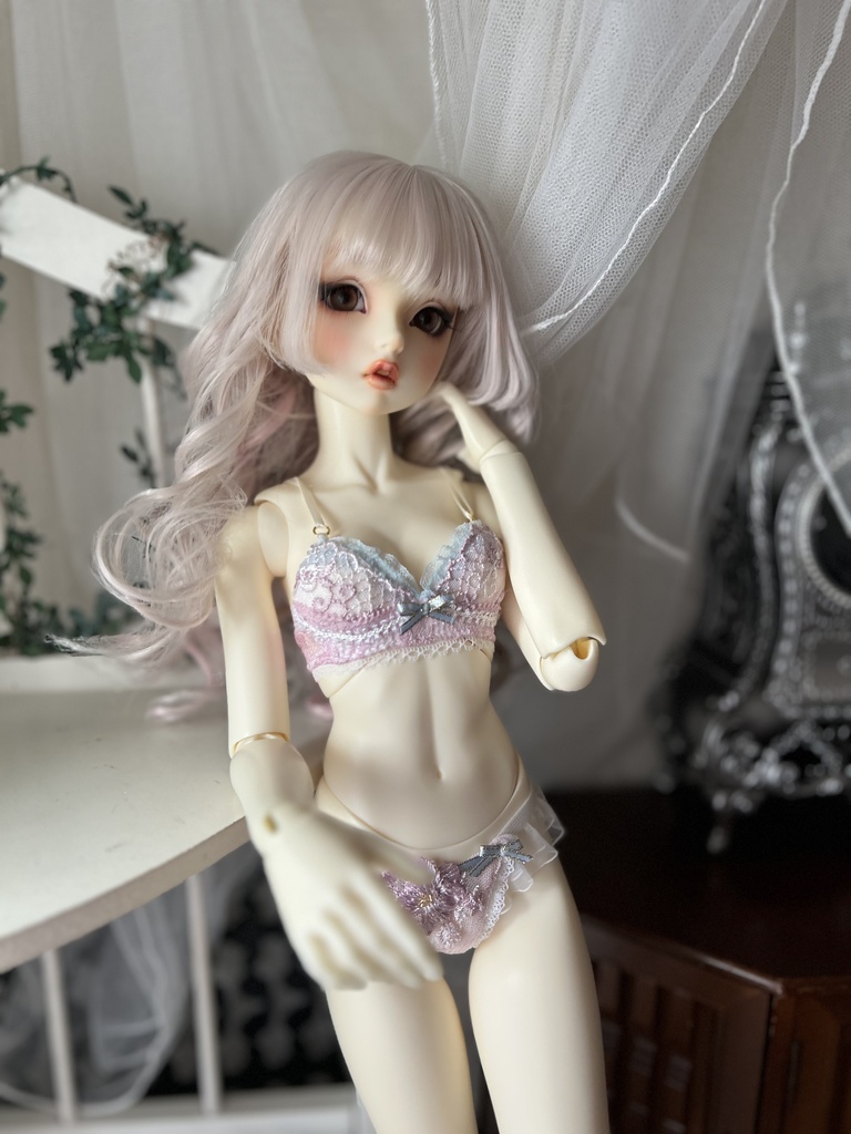 SDgr/DD M胸　　ピンク×水色フリルのランジェ―リ：Ｃ