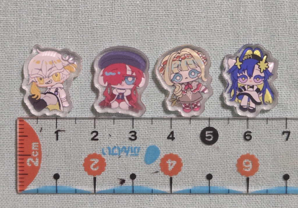 極小アクリルパーツ