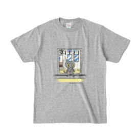 駅のホームに着きました(リリー)Tシャツ