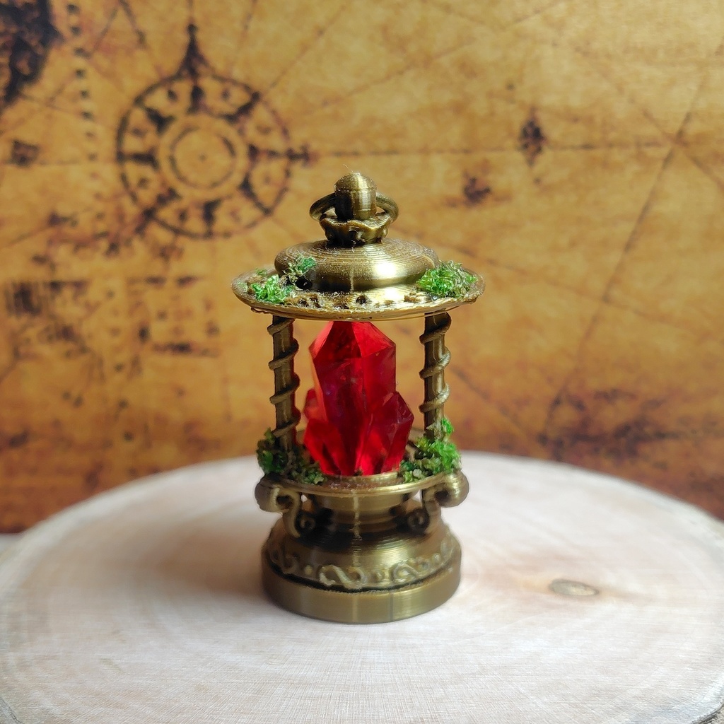 【赤魔鉱石のランタン(大)キーホルダー】ファンタジー/魔法のアイテム/レジン/LEDライト