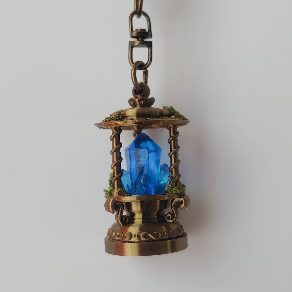 【青魔鉱石のランタン(大)キーホルダー】ファンタジー/魔法のアイテム/レジン/LEDライト