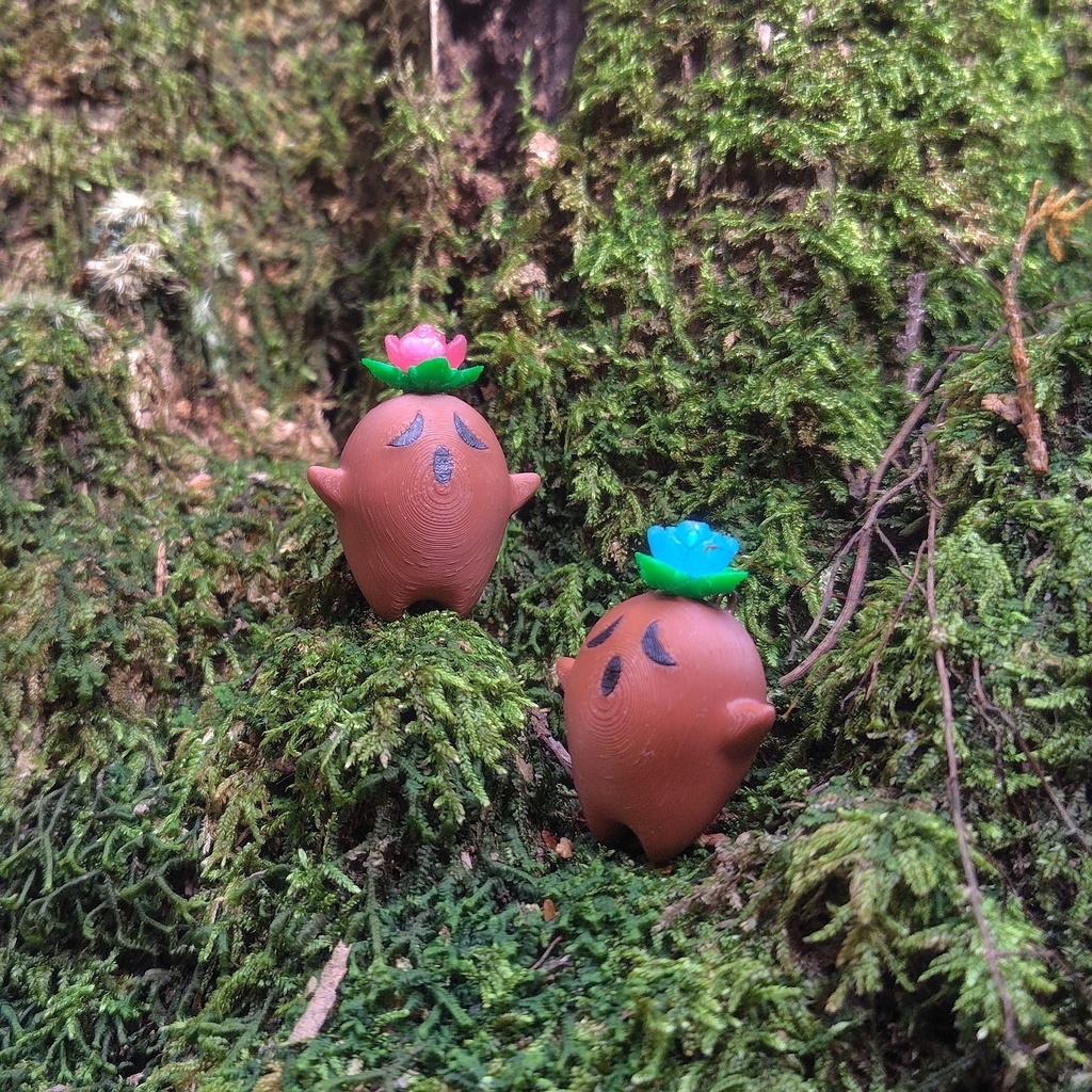 【マンドレイク(青花)ストラップ】ファンタジー/魔法の植物